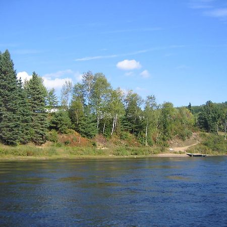 Chalet Au Bord Du St-Maurice La Tuque Eksteriør bilde