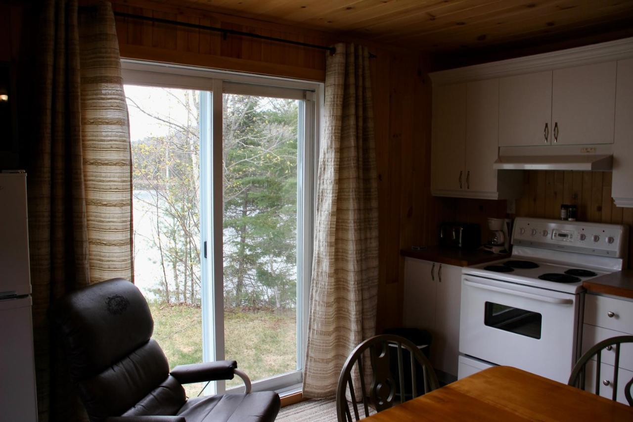 Chalet Au Bord Du St-Maurice La Tuque Eksteriør bilde